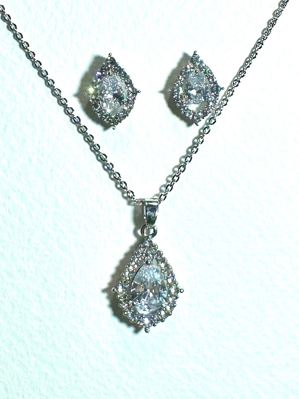 NEW Clear Teardrop Halo Crystal Necklace & Stud Earring Jewelry Set Silver Tone